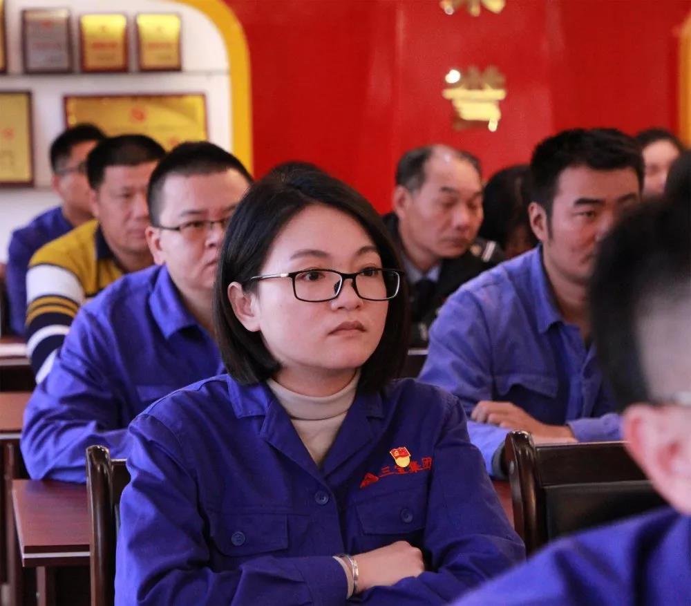 黨員立潮頭，領(lǐng)跑當(dāng)先鋒之二十九｜蔡藝玲：守望初心不放松，“鋼花管家”有奇招