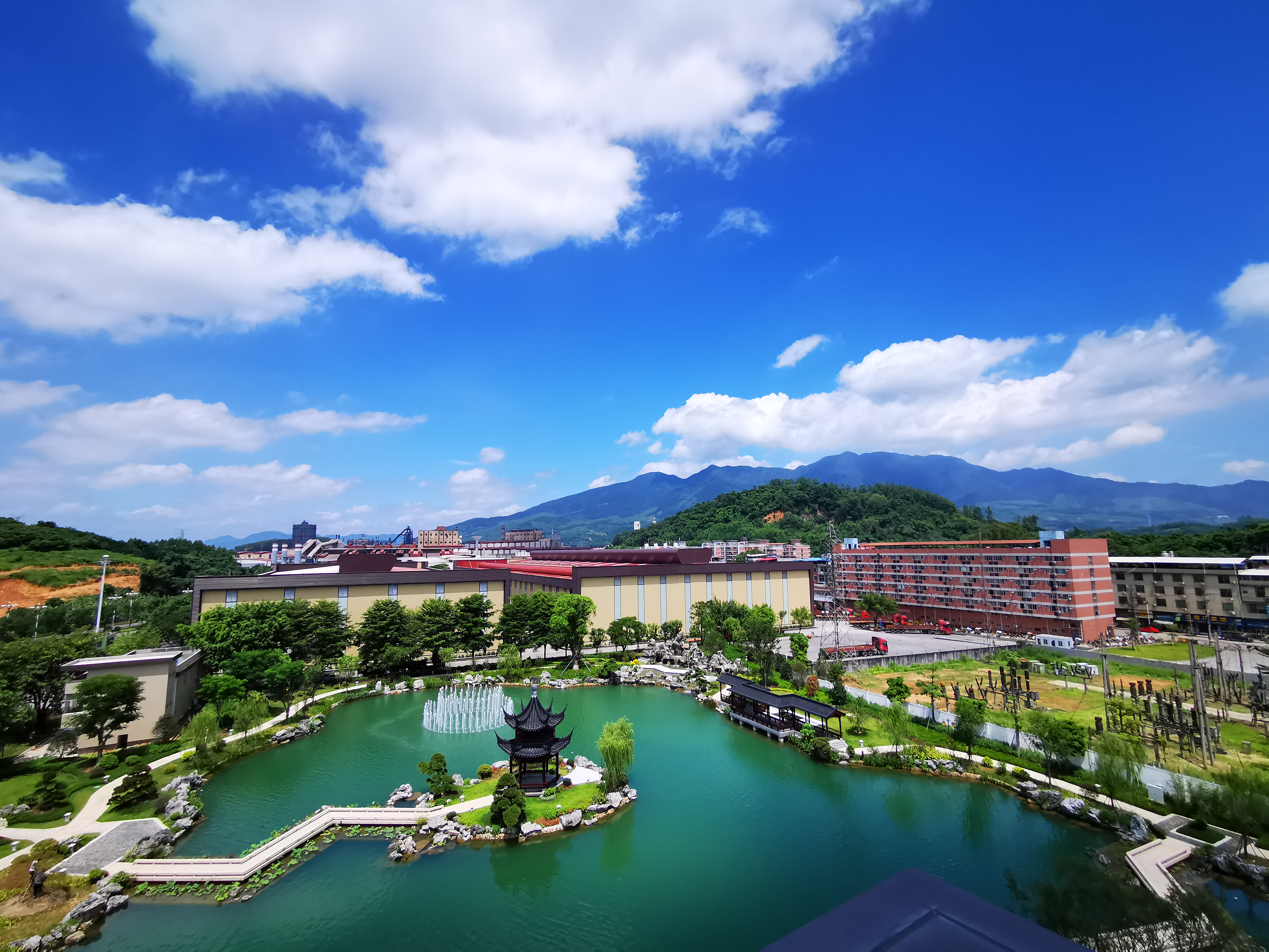 企業(yè)標(biāo)語(yǔ)