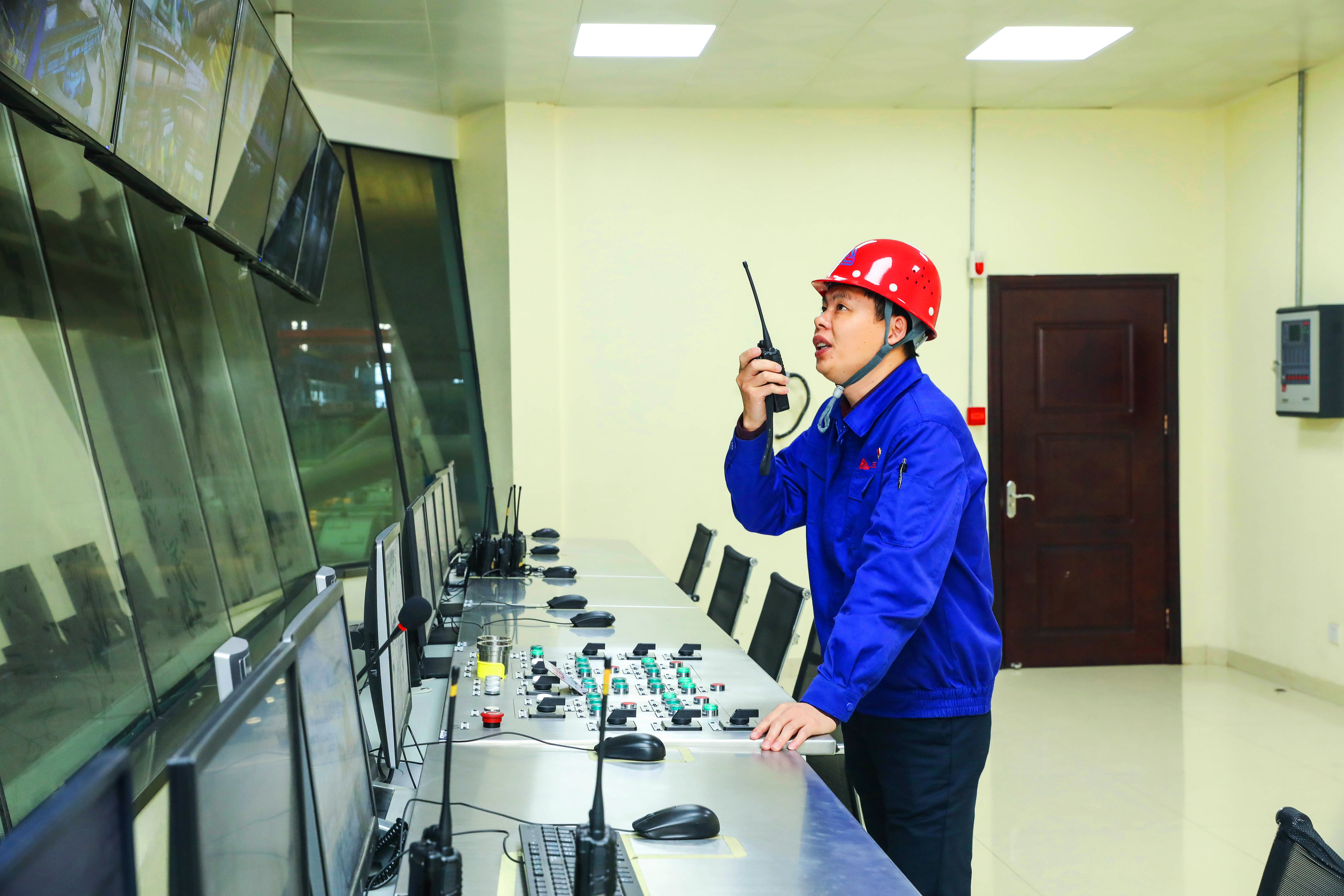 黨員品質(zhì)堅(jiān)毅如冬